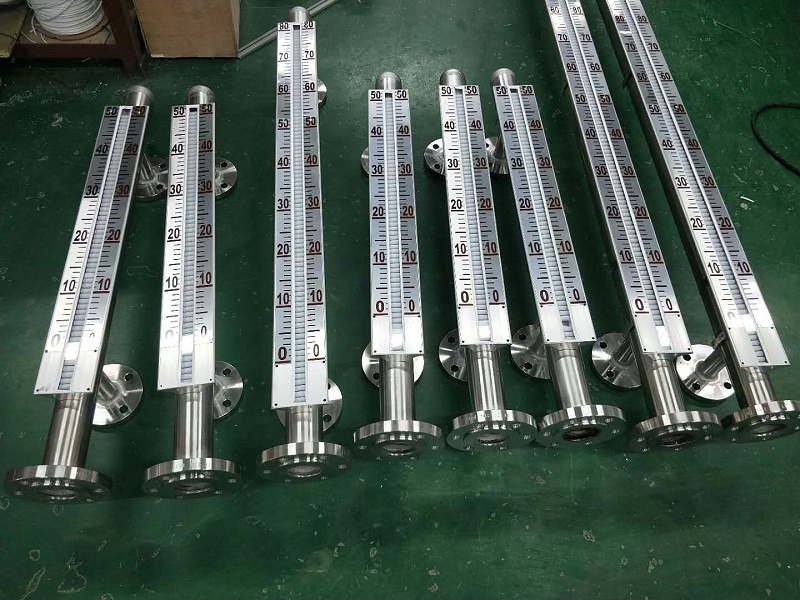 側(cè)裝磁翻板液位計(jì)