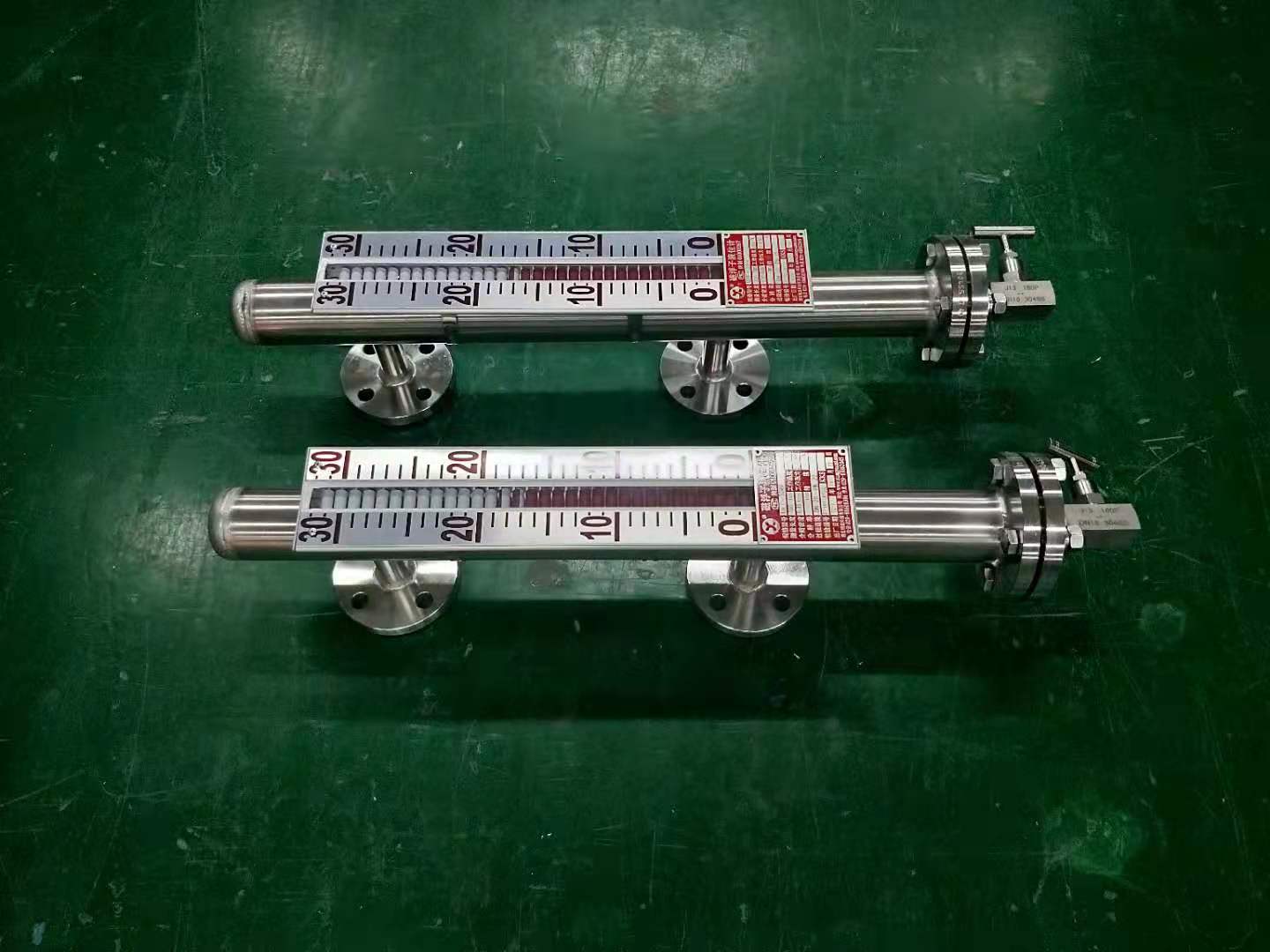 磁翻板液位計的保溫方式