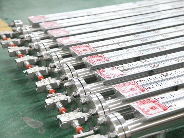 甲醇罐上安裝哪種液位計？27年老牌廠家西安相遠(yuǎn)科技為您專業(yè)選型