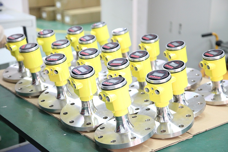 雷達液位計實物圖